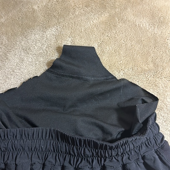 Hotty hot LR shorts 2.5” sz2 - Picture 6 of 6